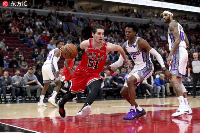 更是一个 更是一个