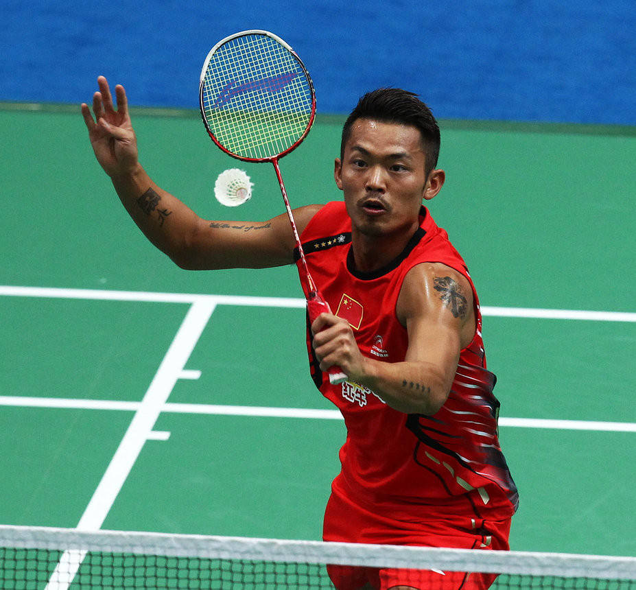 更高荣誉的 更高荣誉的