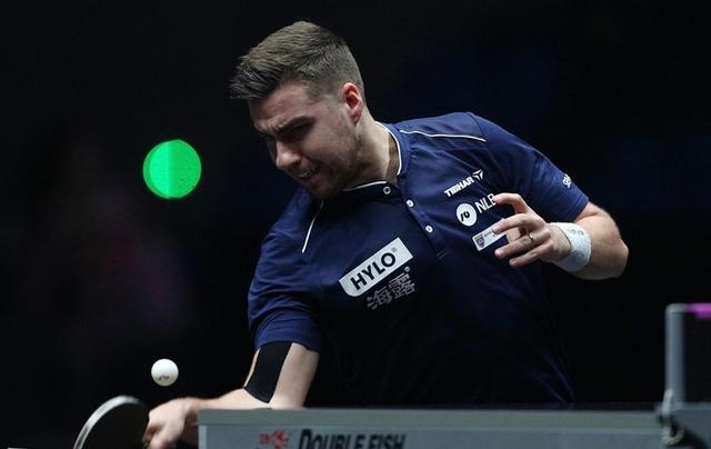 吸引了数万 吸引了数万