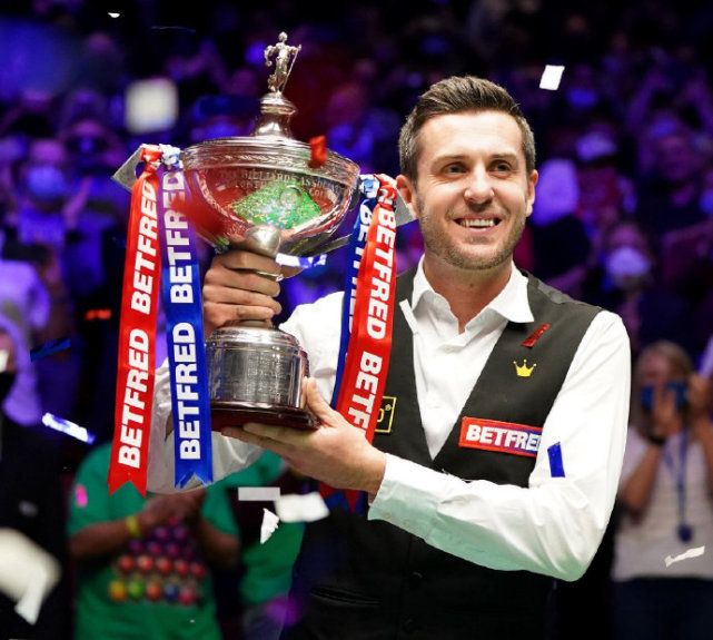 走势再度引 走势再度引